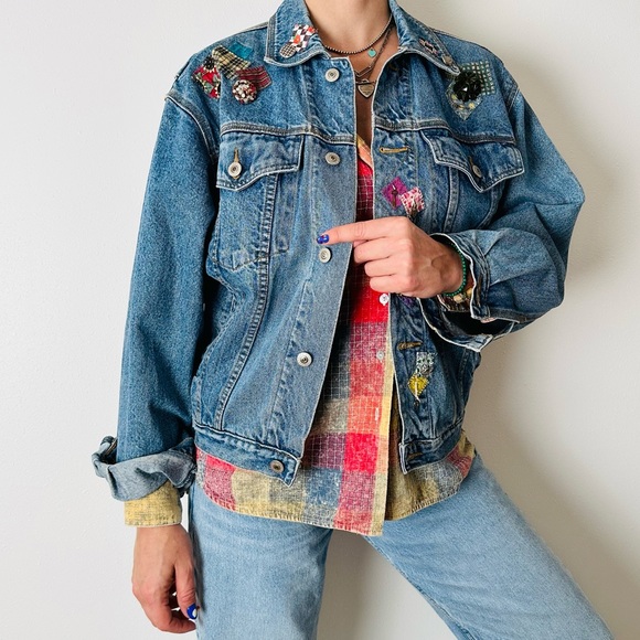 Vintage Industrial rags denim jacket with patches - Picture 4 of 10